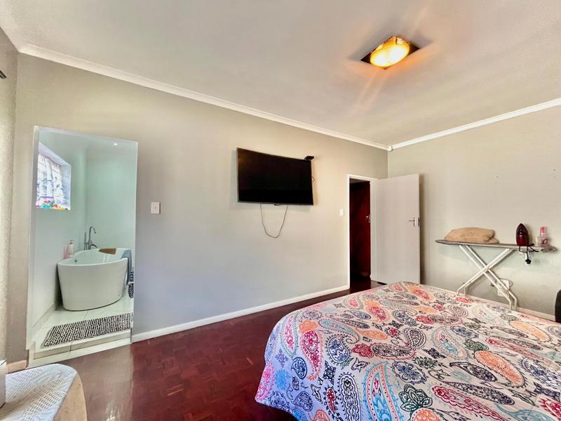 4 Bedroom Property for Sale in Retreat Western Cape